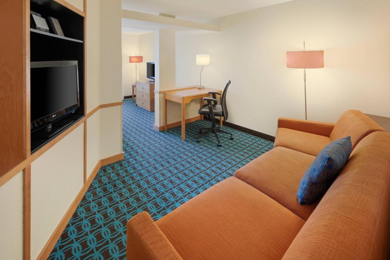Fairfield Inn & Suites Indianapolis Airport Exteriör bild
