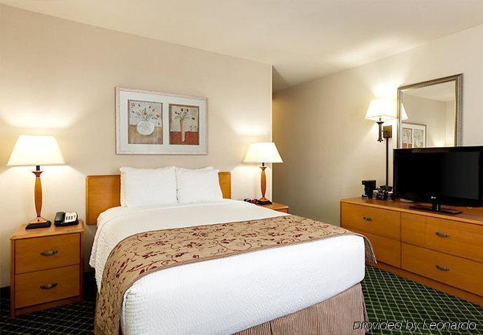 Fairfield Inn & Suites Indianapolis Airport Exteriör bild