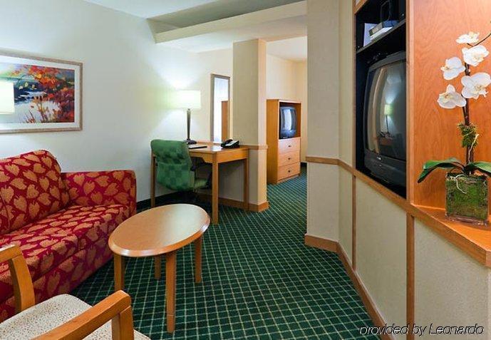 Fairfield Inn & Suites Indianapolis Airport Exteriör bild