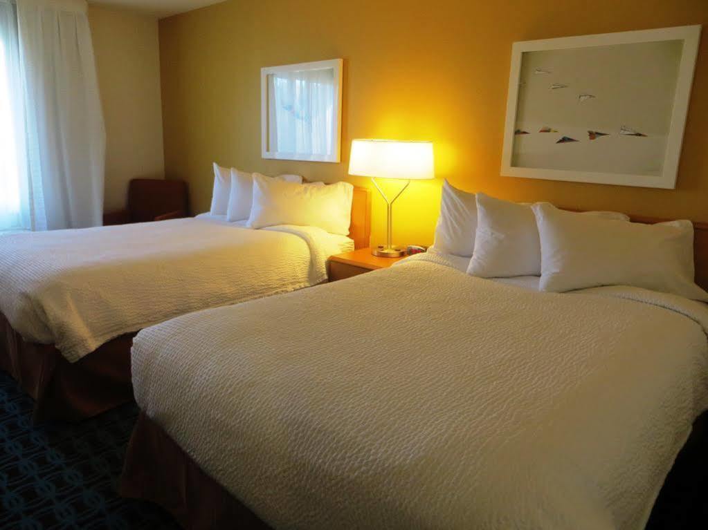 Fairfield Inn & Suites Indianapolis Airport Exteriör bild